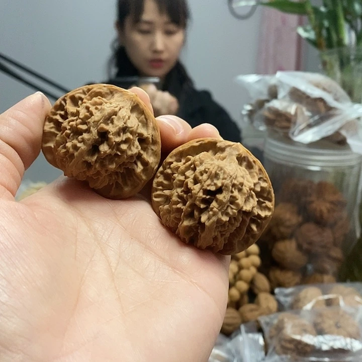 文玩核桃把件44乾隆纹红皮