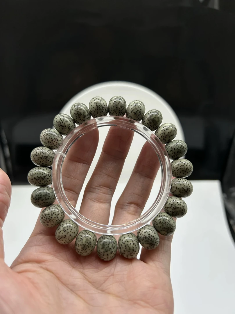 一线天同枝果糯冰10X13大苹果小细星新人毕业级海南星月菩提