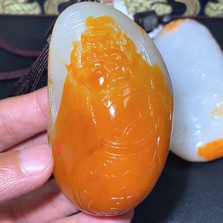 蔡***哥和田玉未镶嵌颈饰J