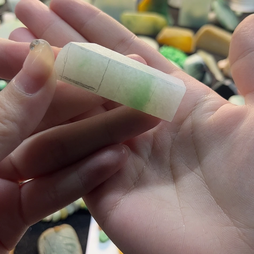 楚***溪定制翡翠未镶嵌翡翠定制珠子包工