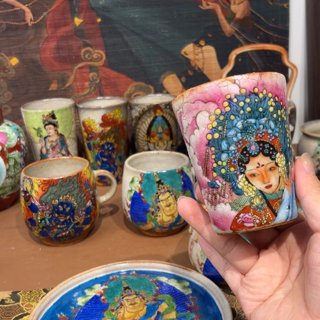 手工手绘花旦茶杯