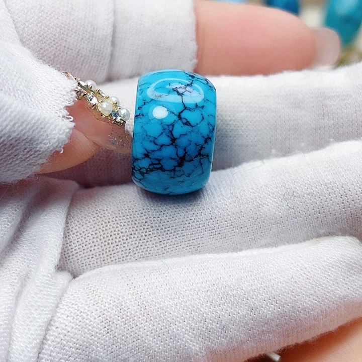 绿松石未镶嵌饰品