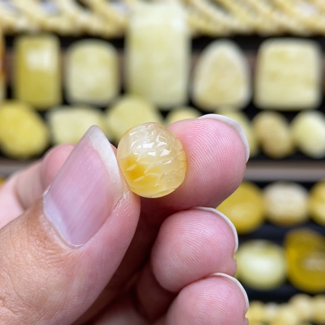 裸石琥珀未镶嵌琥珀蜜蜡