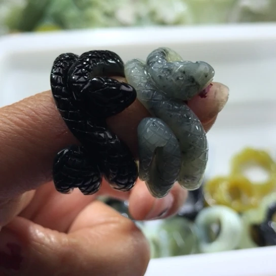 岫玉未镶嵌戒指戒指