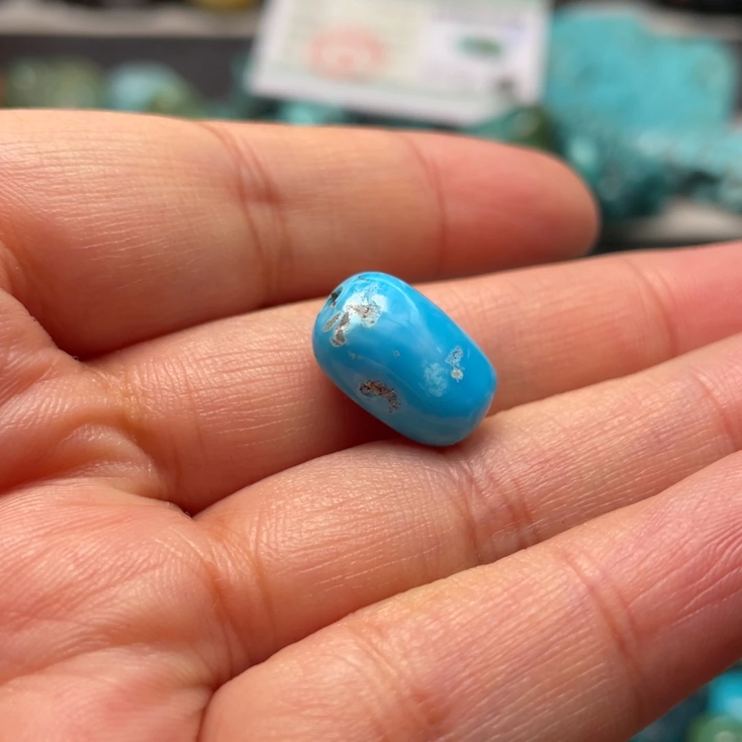 素***微绿松石未镶嵌颈饰