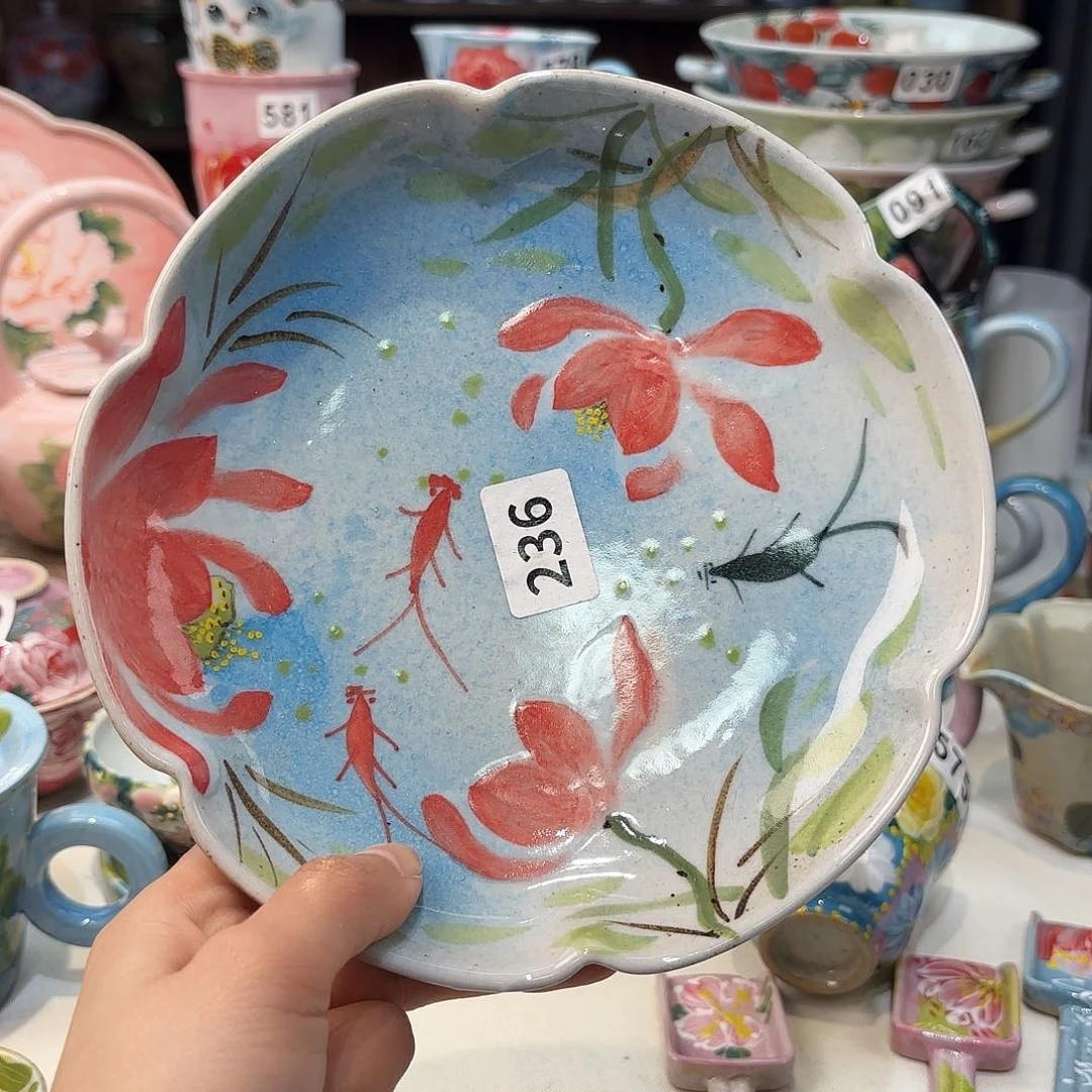 瓷片兔兔好漂亮a a l l l l l l