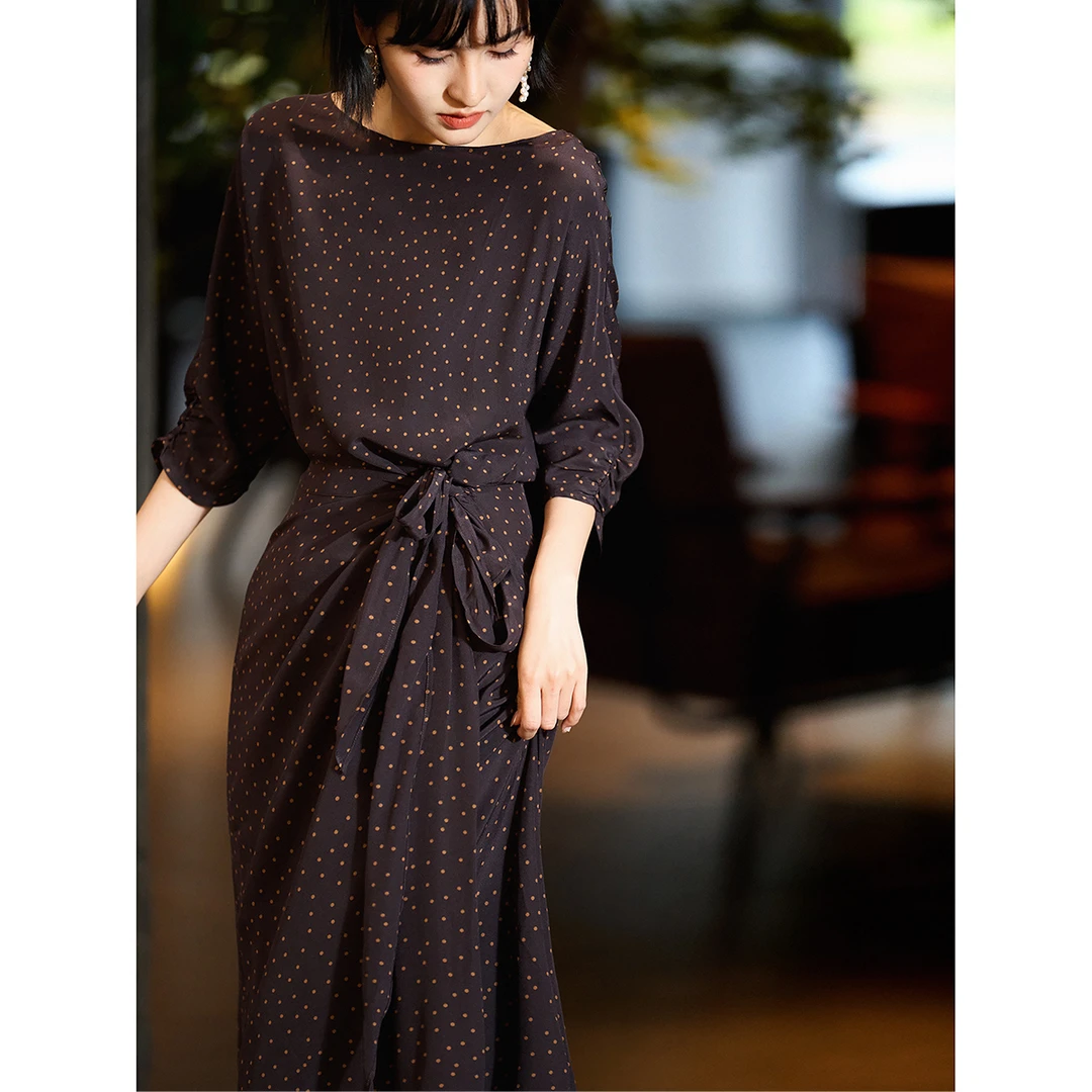 「罗马假日」双版本桑蚕丝围裹印花连衣裙SQE882656MG，SQE883277MG