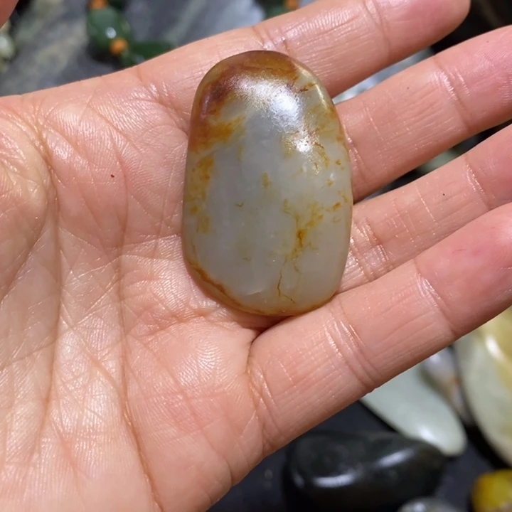 寒***隐和田玉（糖玉）未镶嵌挂件