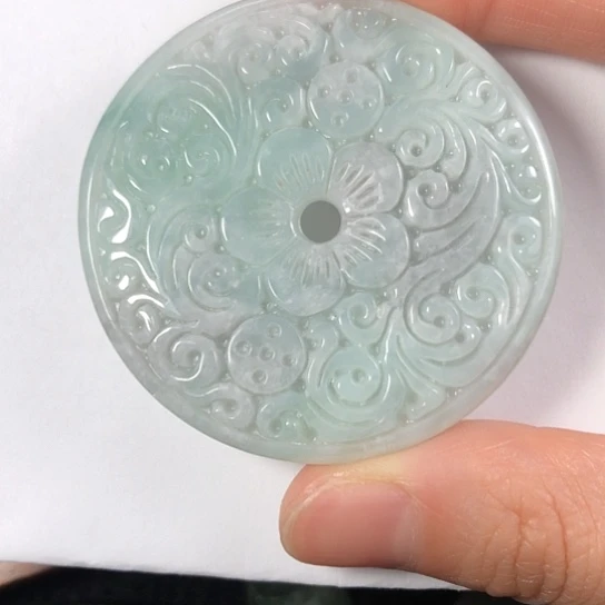 翡翠未镶嵌颈饰缅甸A货，每天下午1点半开播