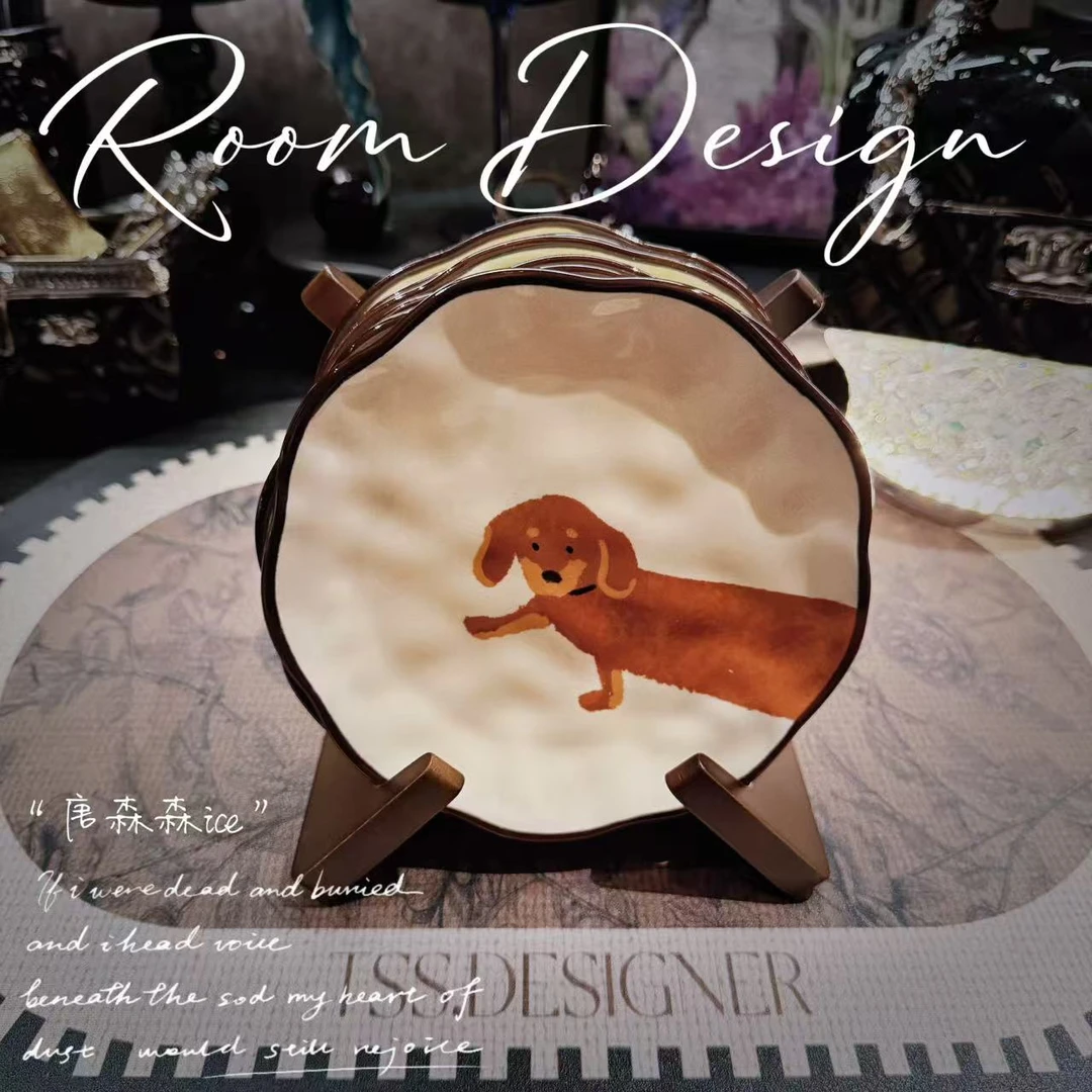 【唐森森设计】长14宽13高15陶瓷釉下彩腊肠狗吐骨碟分餐盘家用摆件