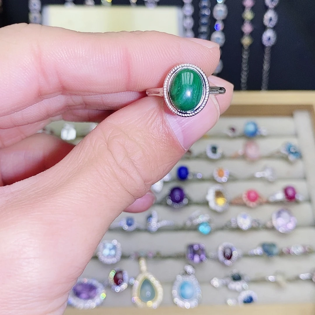 未镶嵌孔雀石戒指