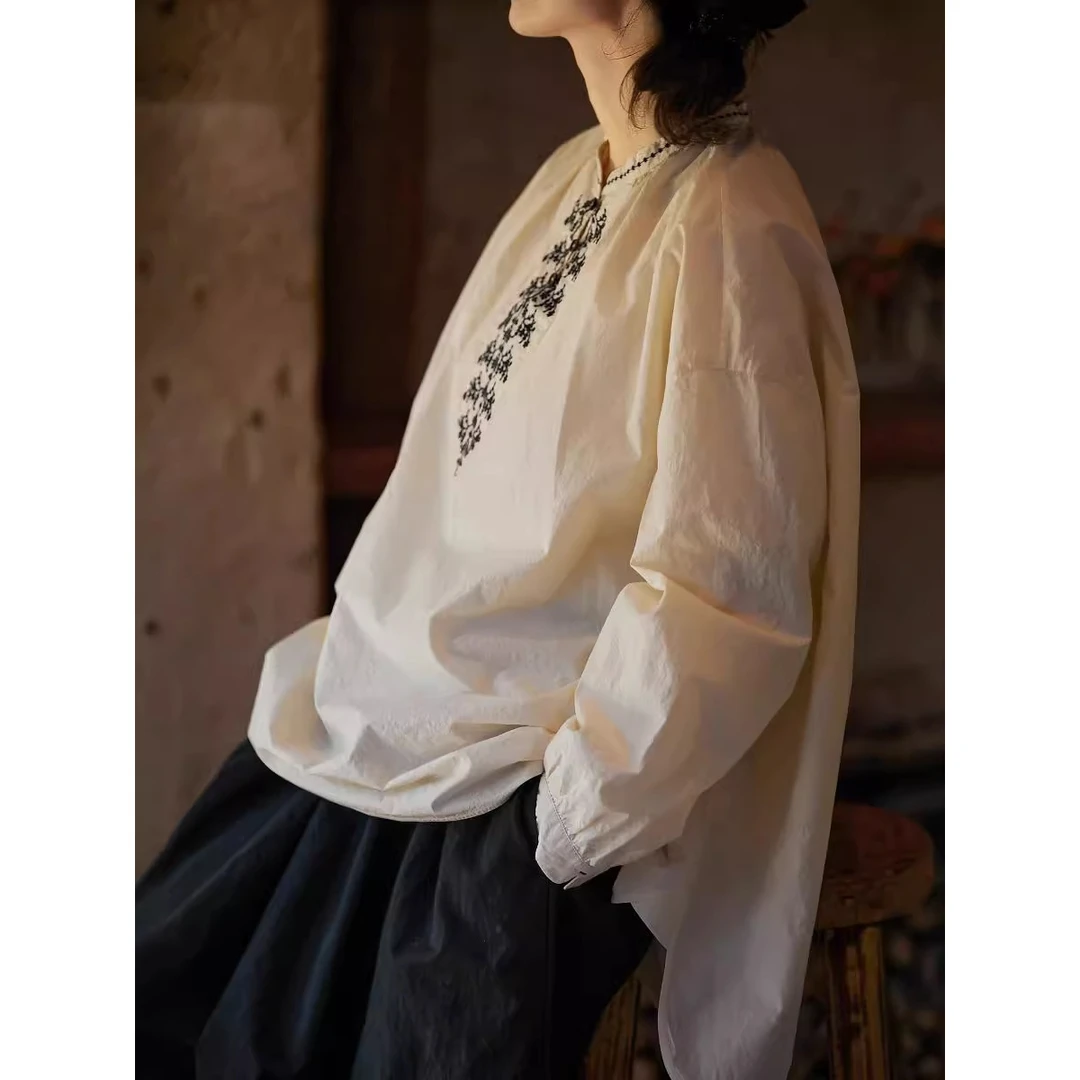 春秋款凝脂白双股200支长绒棉复古绣花衬衫大板型衬衣7426-1