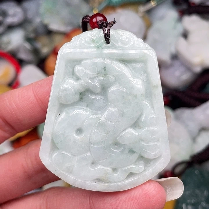 翡翠未镶嵌颈饰翡翠