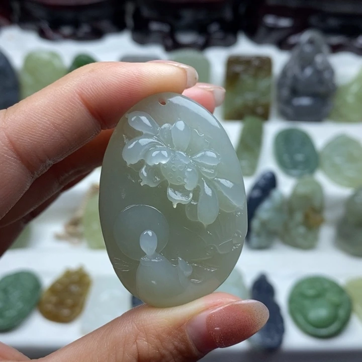 和田玉未镶嵌颈饰77