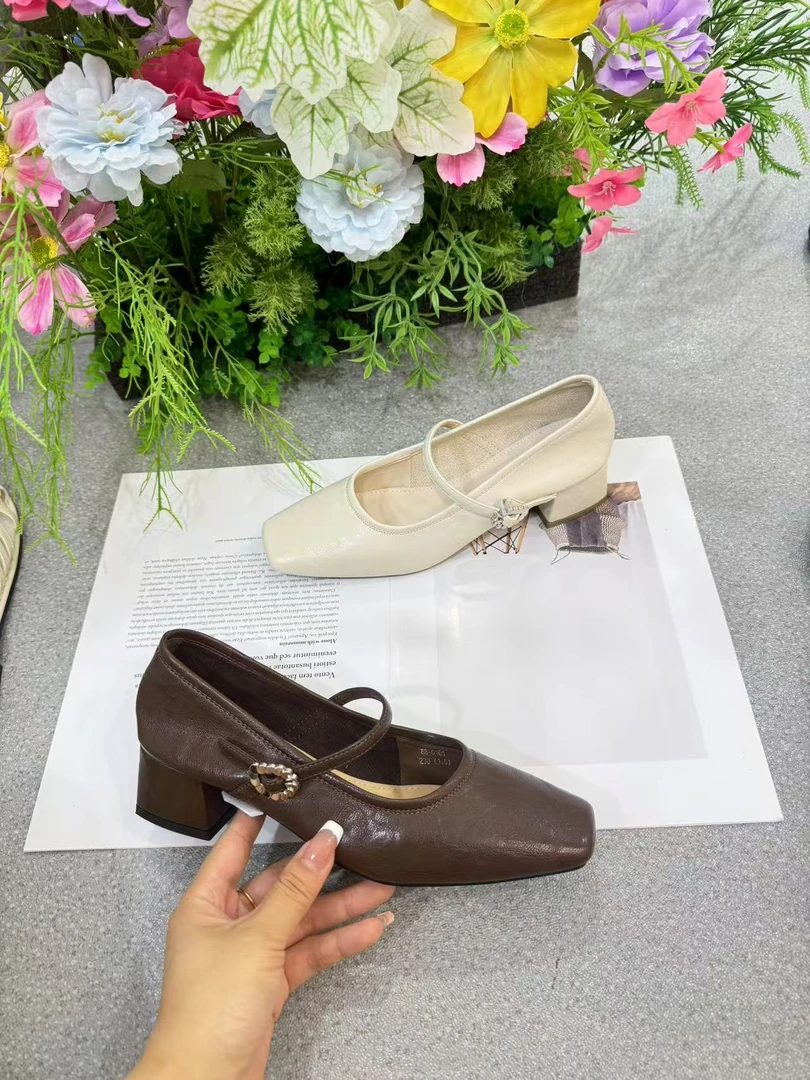 （1）欧美佳春秋新款时尚单鞋0161