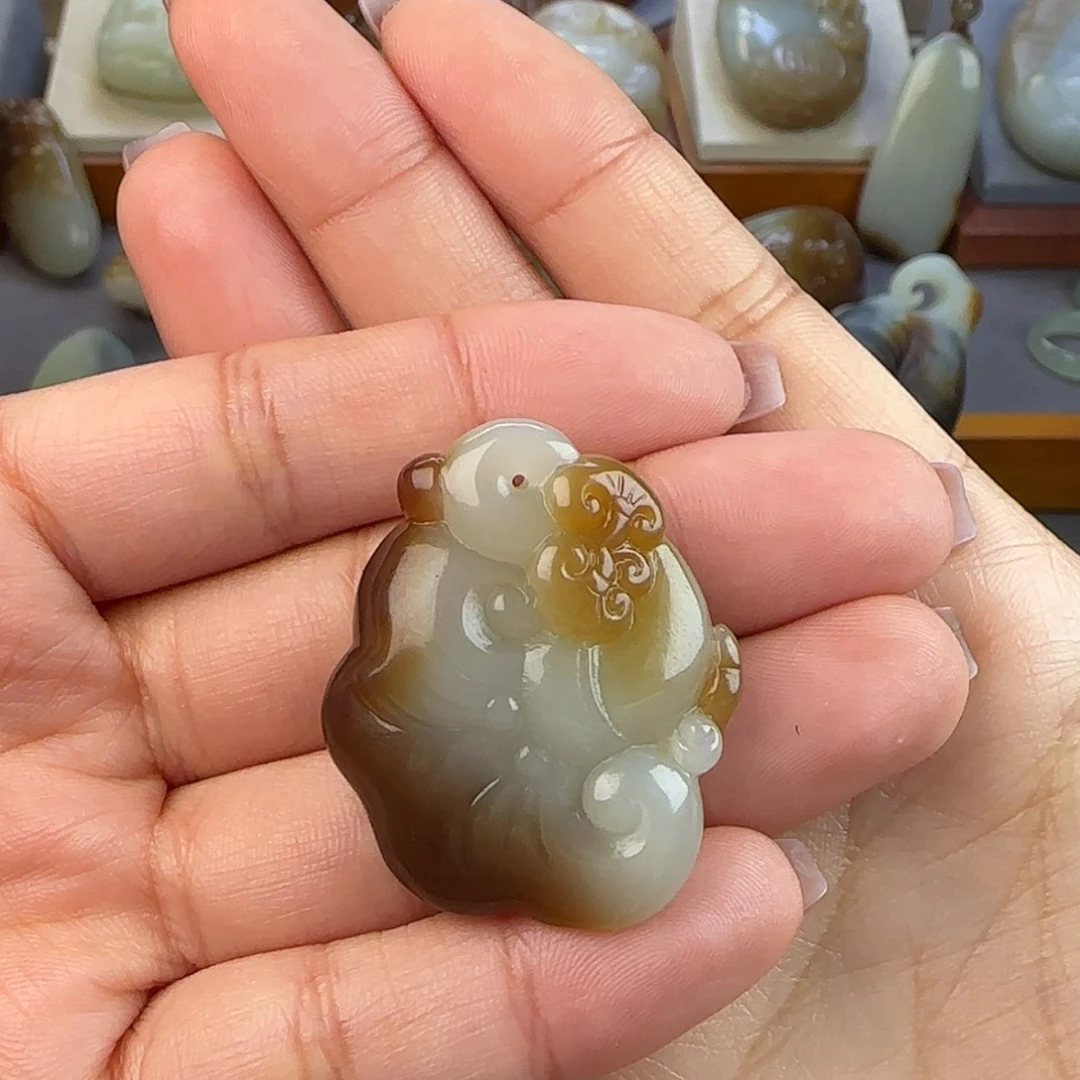 【闪购商品】和田玉颈饰未镶嵌大****司