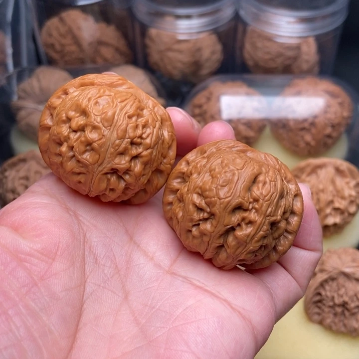 文玩核桃把件元宝