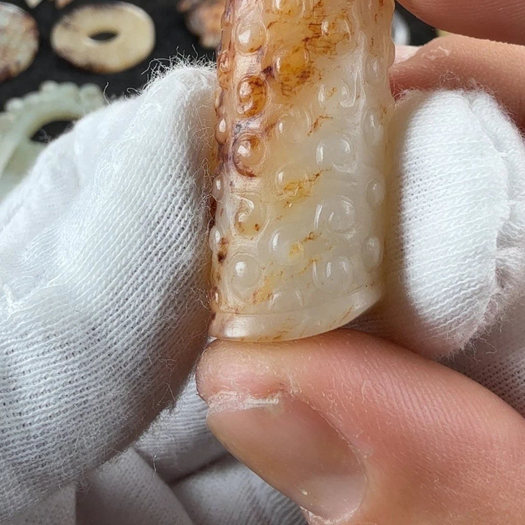 颈饰未镶嵌和田玉（糖玉）濮**松