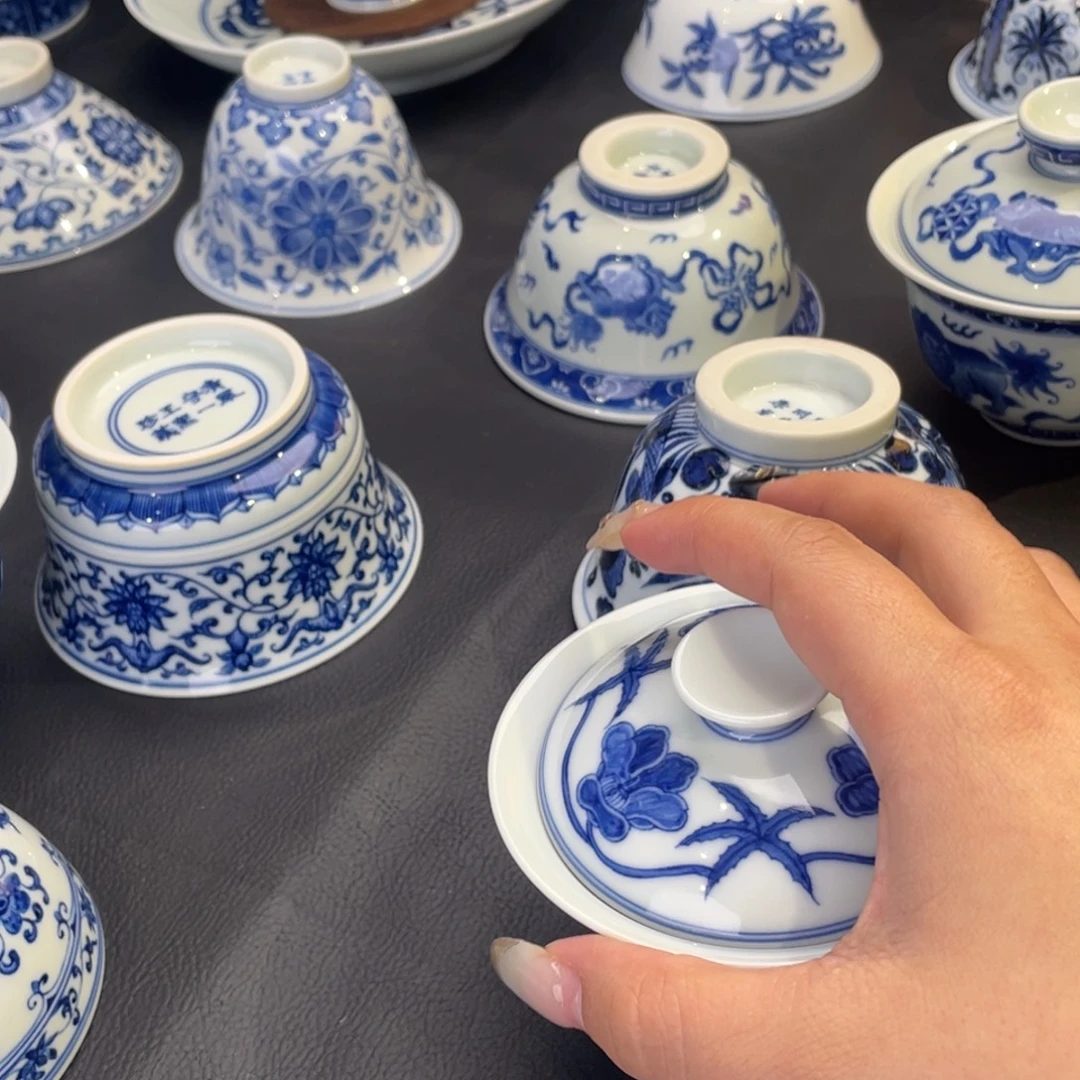 途***顺微瑕手工手绘盖碗………………