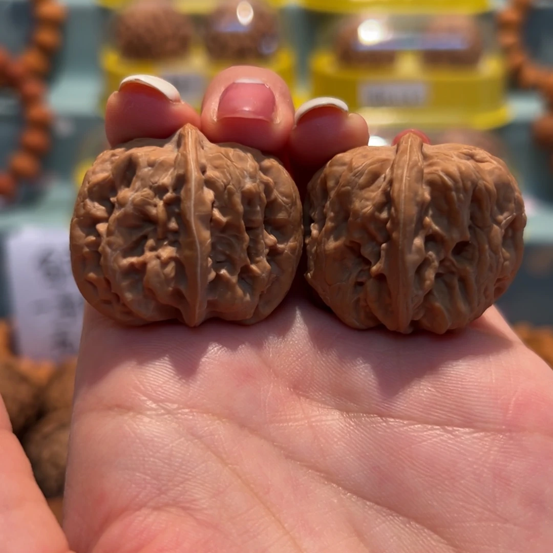 b****t平谷方块文玩核桃