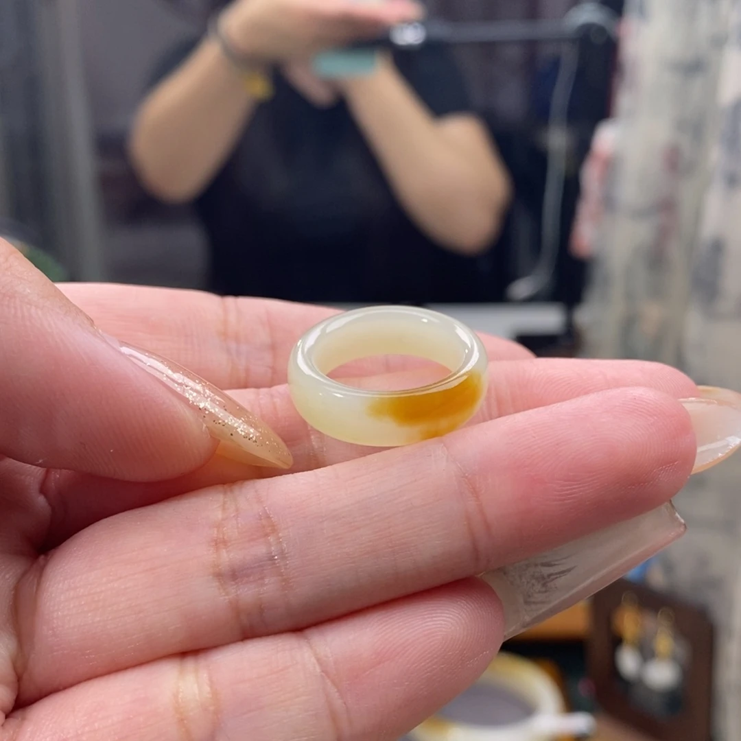 和田玉戒指未镶嵌