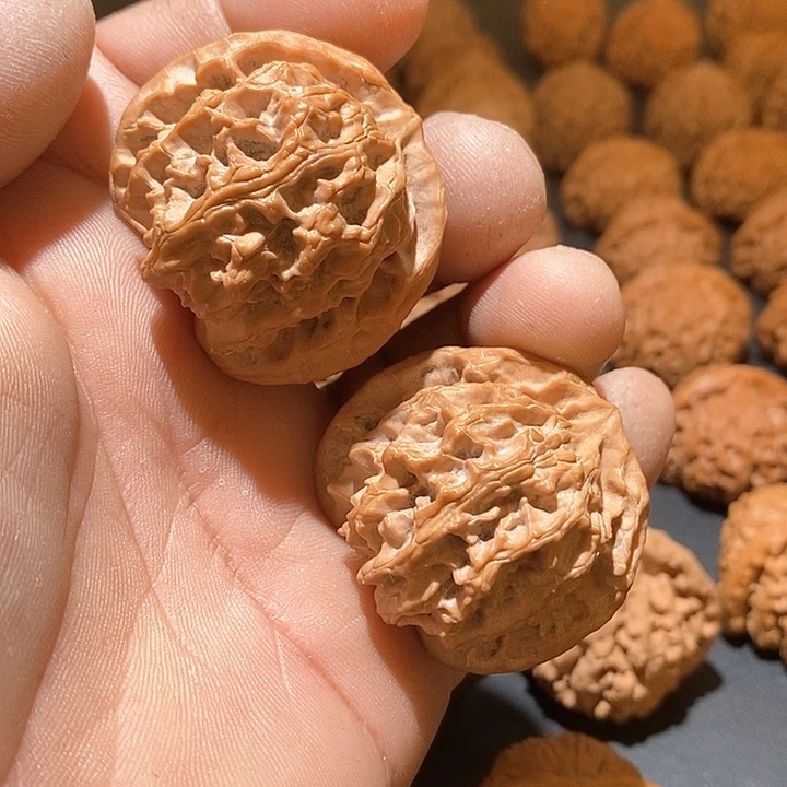 文玩核桃吊坠八**合苹果