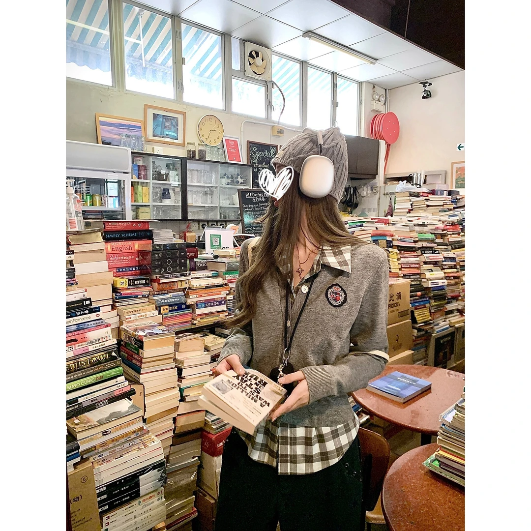 布鲁学院风针织开衫毛衣女秋季新款格纹翻领收腰衬衫上衣两件套装