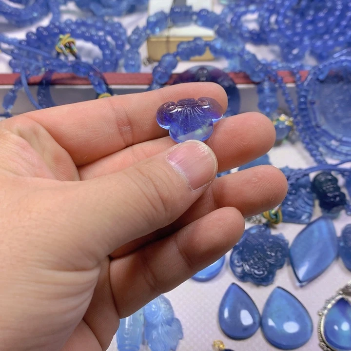 海蓝宝石颈饰未镶嵌漠**寒