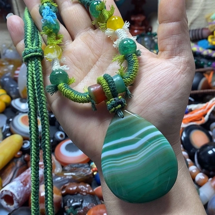 玛瑙/玉髓未镶嵌颈饰