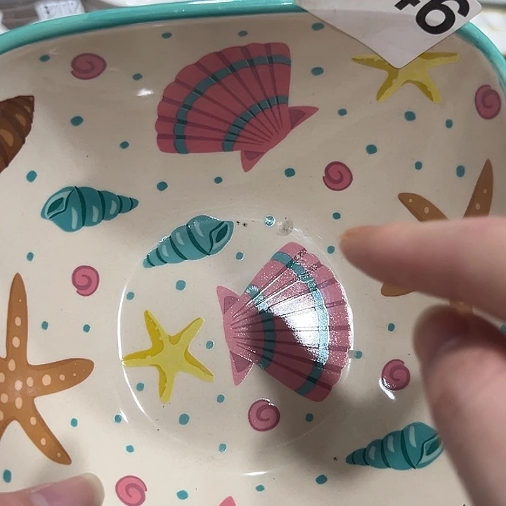 瓷陶瓷微微的颤动