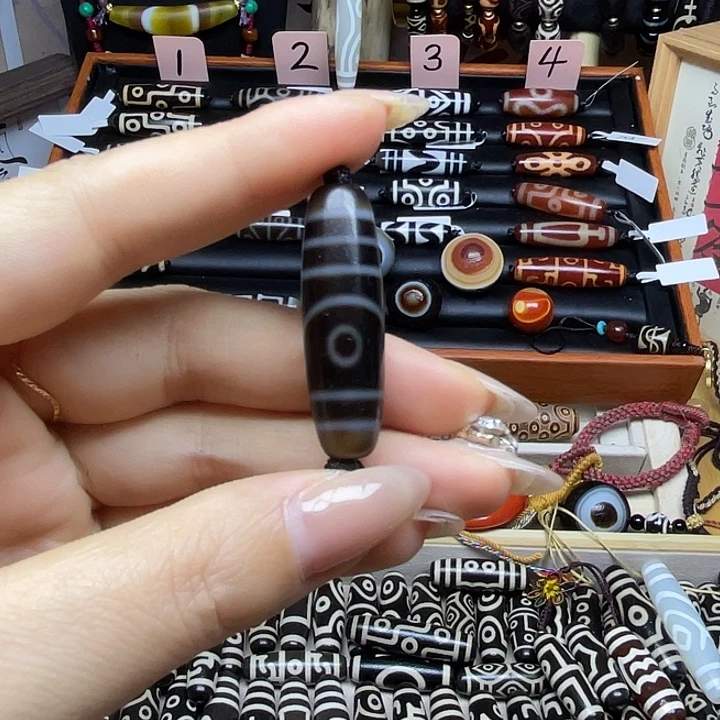 听***8玛瑙/玉髓合金颈饰