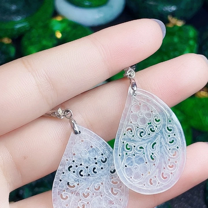 翡翠银S925镶嵌颈饰多样性