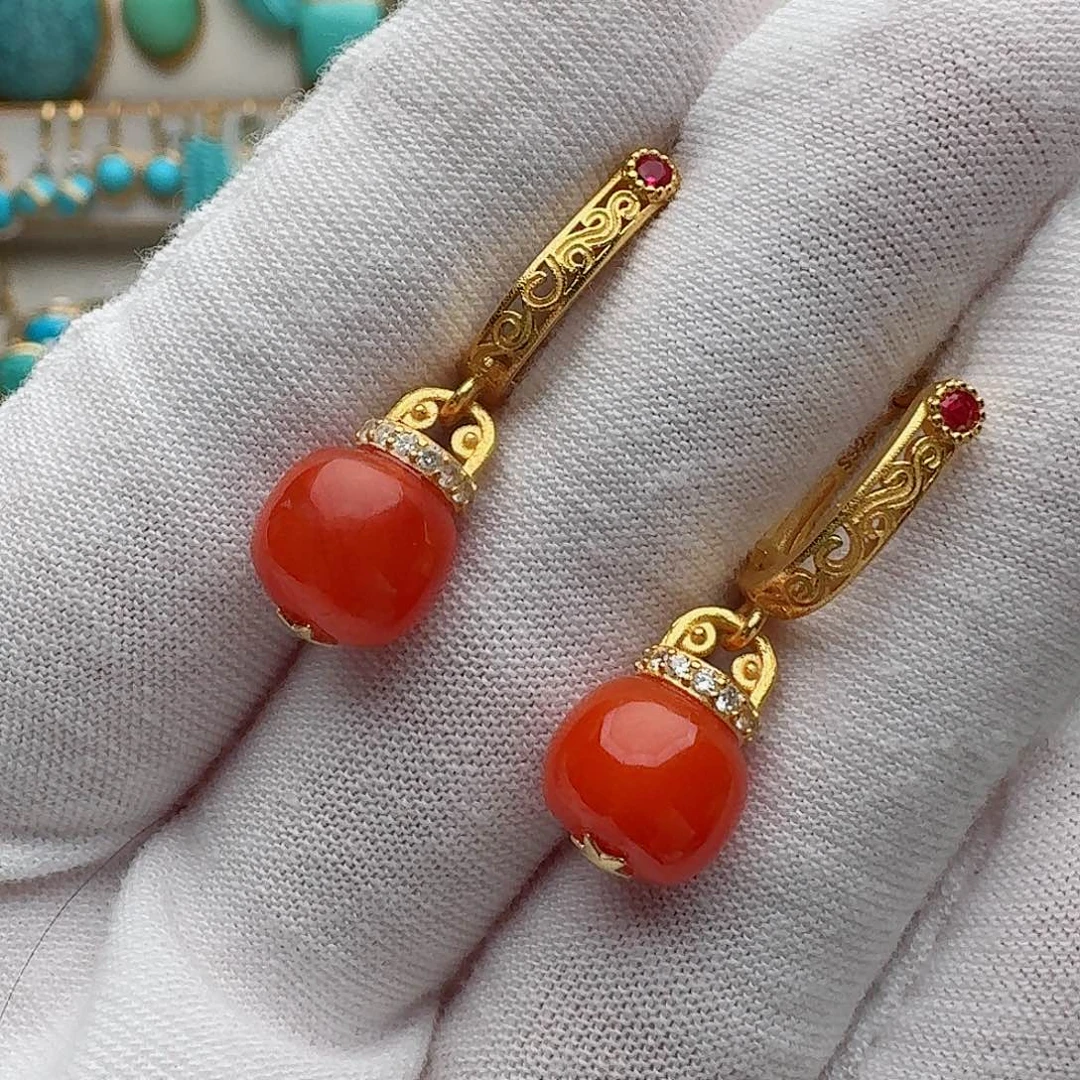 南红玛瑙未镶嵌耳饰