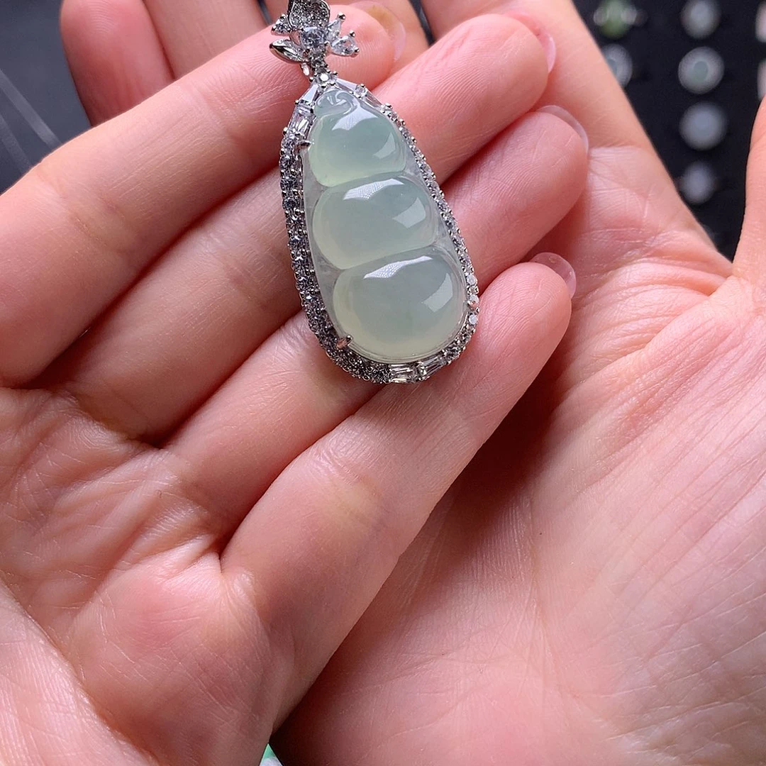 颈饰银S925镶嵌翡翠11111111