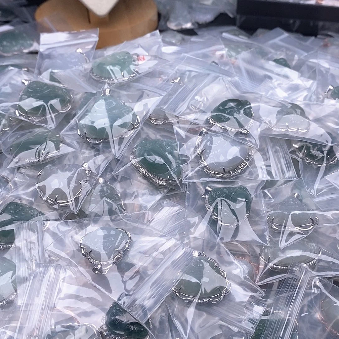 颈饰银S925镶嵌翡翠吊坠