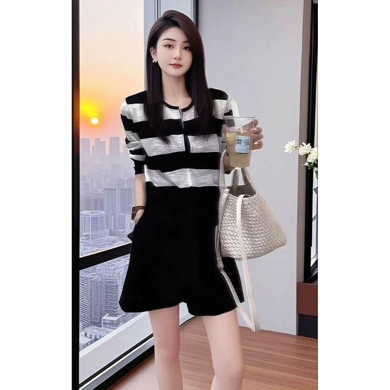 今年流行冰丝薄上衣条纹t恤宽松韩版防晒罩衫休闲短裤两件套装夏