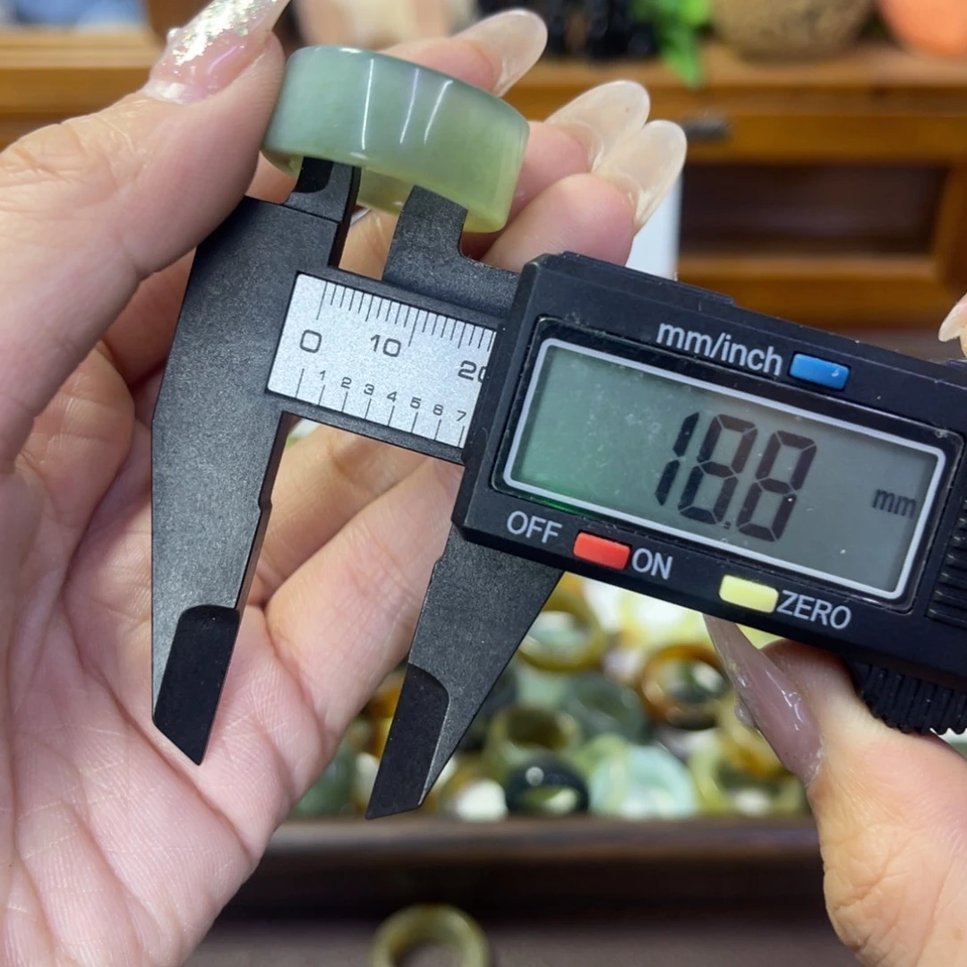 蛇纹石玉未镶嵌戒指111