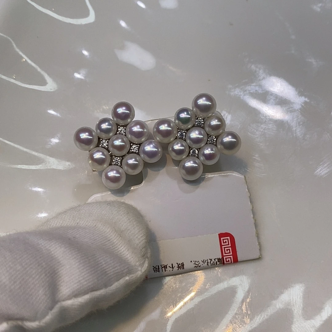 银S925镶嵌耳饰淡水珍珠
