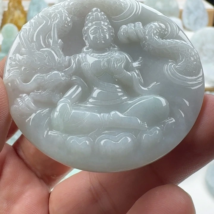 翡翠未镶嵌颈饰天然缅甸A货翡翠