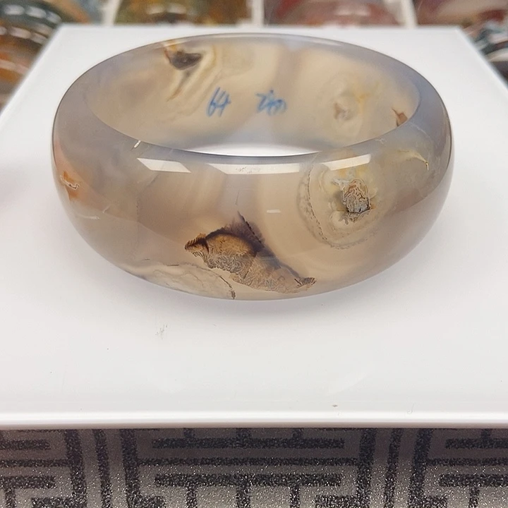 玛瑙/玉髓手镯未镶嵌黄*仲