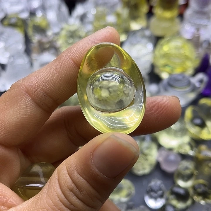 水晶摆件未镶嵌若**云摆件