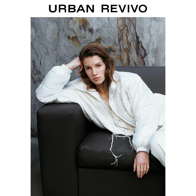 UR2025冬季新款女装简约休闲绗缝立领宽松羽绒服UYL150128