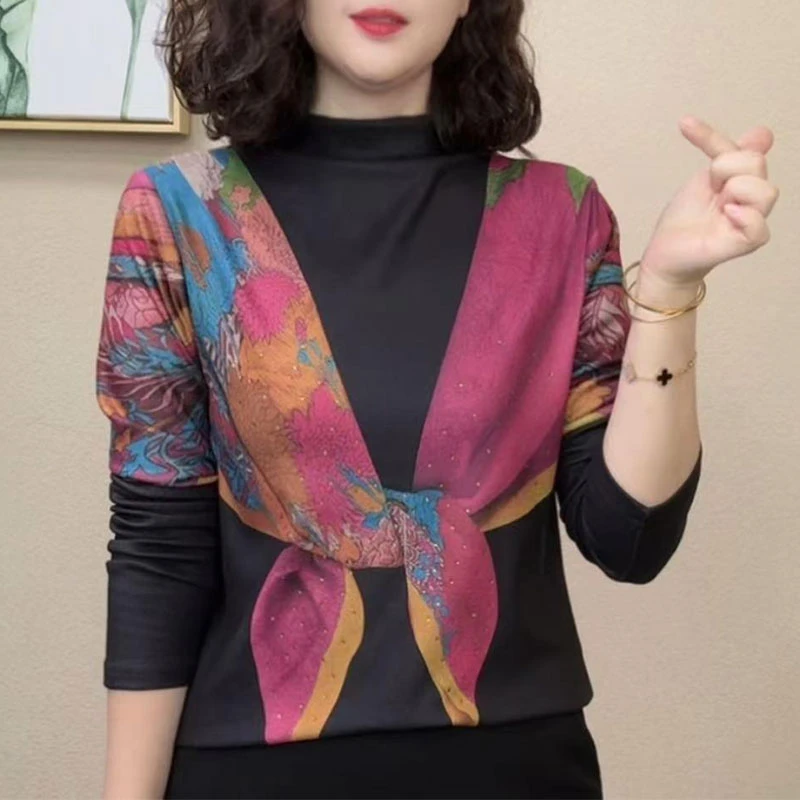 ①2025秋季女士拼色印花半高领洋气显瘦气质长袖修身打底衫