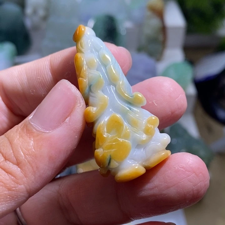 【闪购商品】颈饰未镶嵌翡翠菜