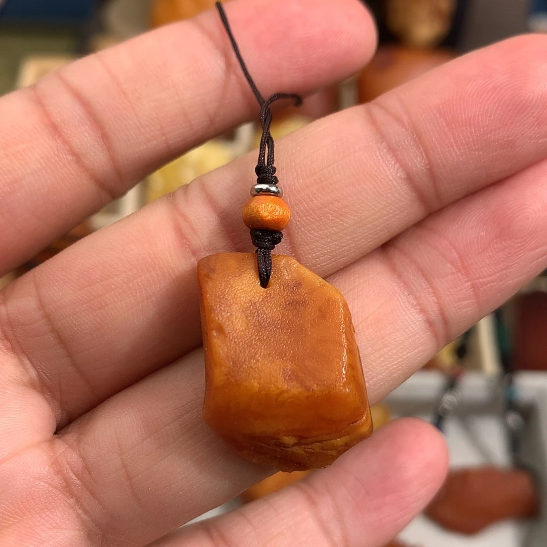 蜜蜡裸石未镶嵌你