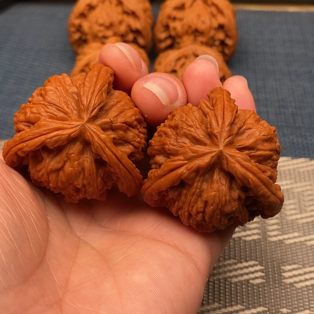 找***己吊坠文玩核桃三棱