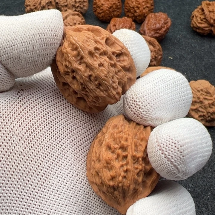 文玩核桃把件老树公子帽62