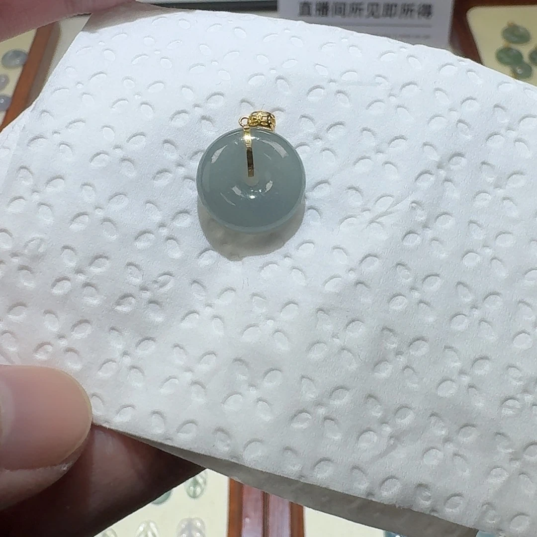 颈饰18K金镶嵌翡翠扣子