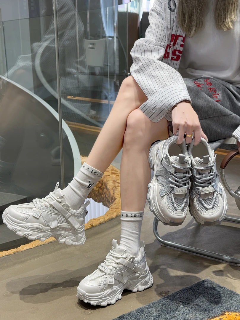 春夏真皮透气老爹鞋时尚休闲鞋时尚女鞋潮流(跟高5.5cm)261-11