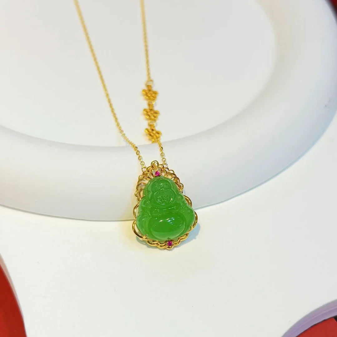 【红娘子】18K金镶嵌15mm和田玉苹果绿佛公套链HNZ3531